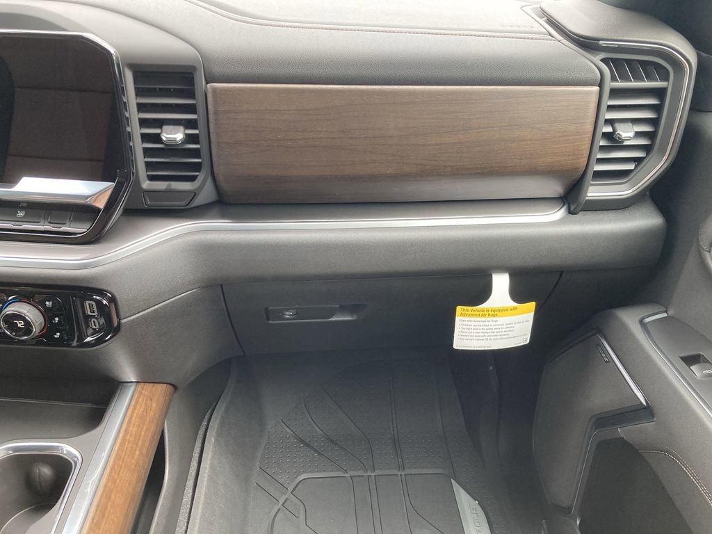 2026 Chevrolet Silverado 1500 High Country photo 15