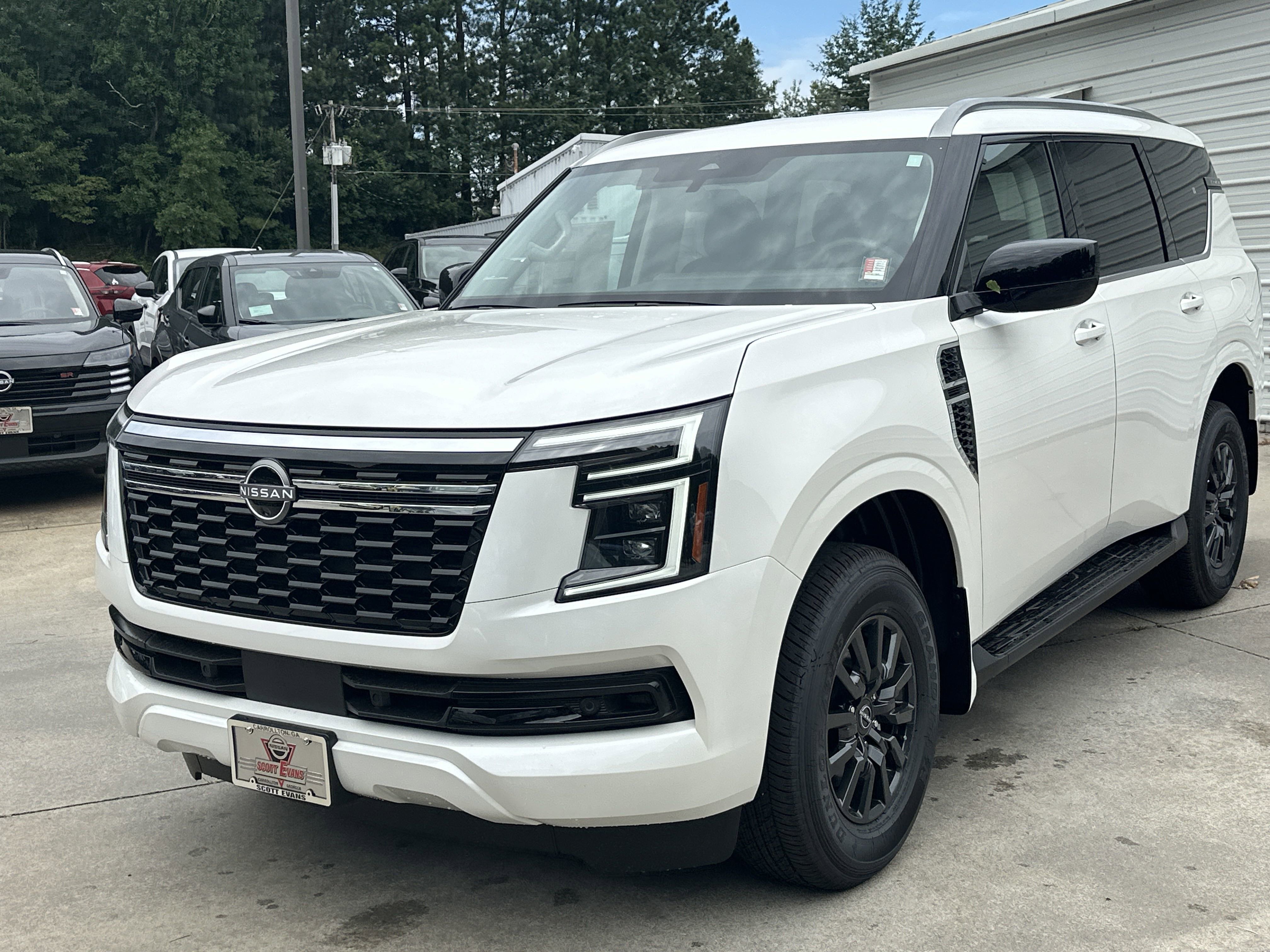 2025 Nissan Armada SV photo 4