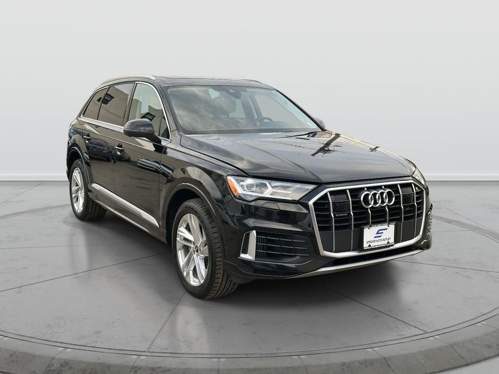 2023 Audi Q7 Premium Plus's photo