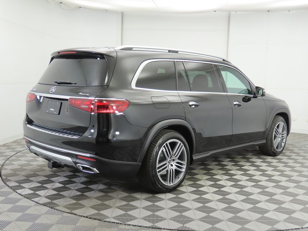 2025 Mercedes Benz GLS 450 4MATIC photo 5