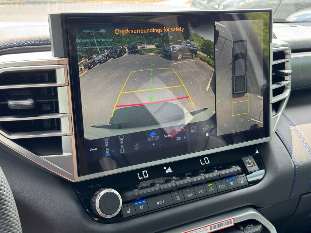 2025 Toyota Tundra Platinum CrewMax photo 25