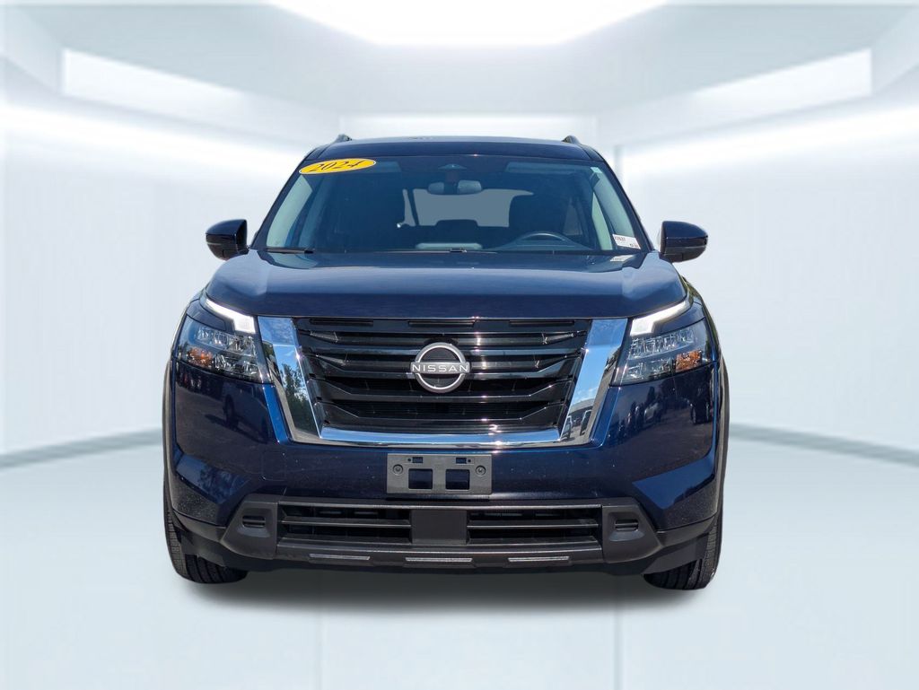 2024 Nissan Pathfinder SV photo 8