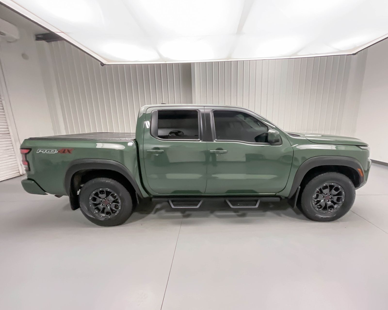 2023 Nissan Frontier PRO-4X photo 4