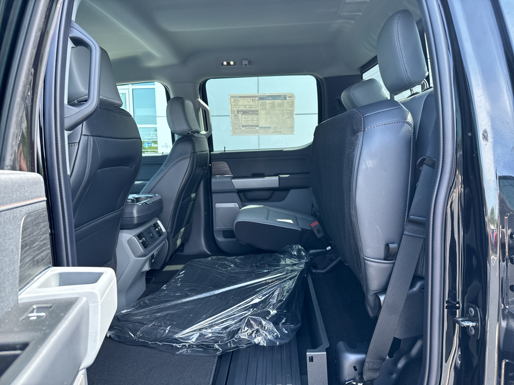 2025 Ford F-150 Lariat photo 25