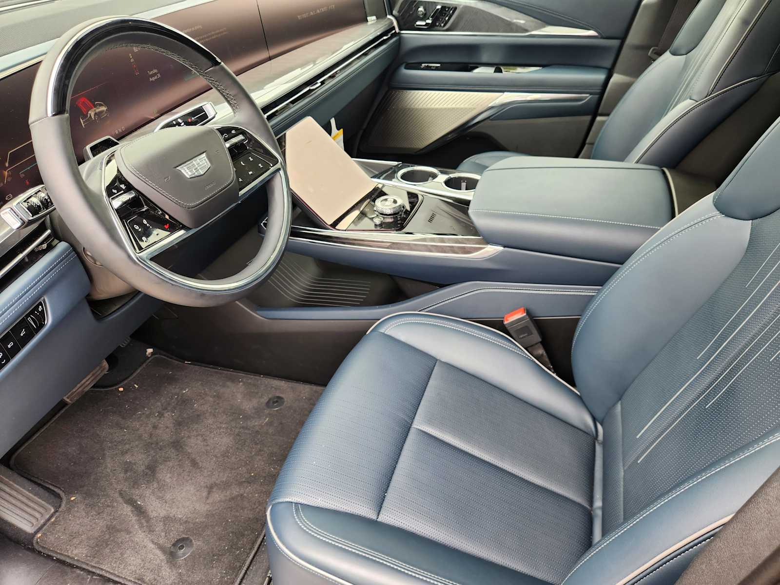 2025 Cadillac Escalade IQ Sport photo 8