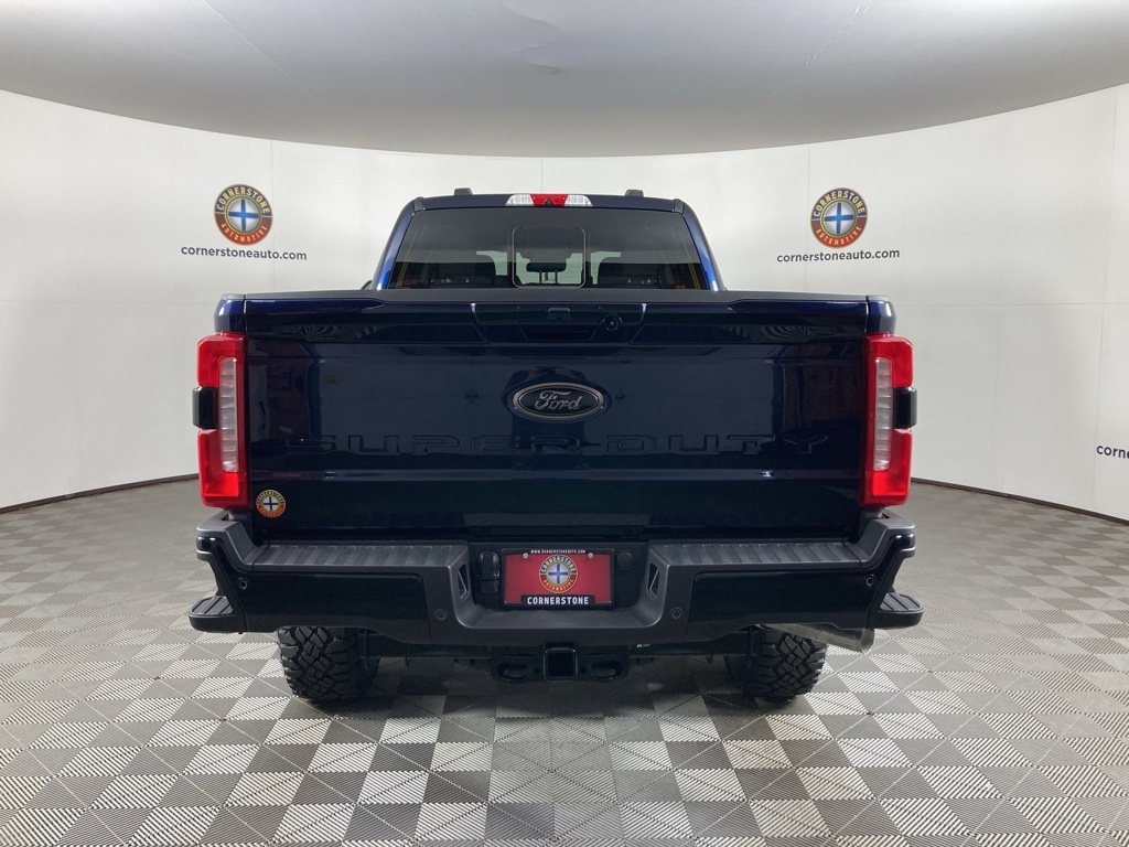 2025 Ford F-350 photo 14