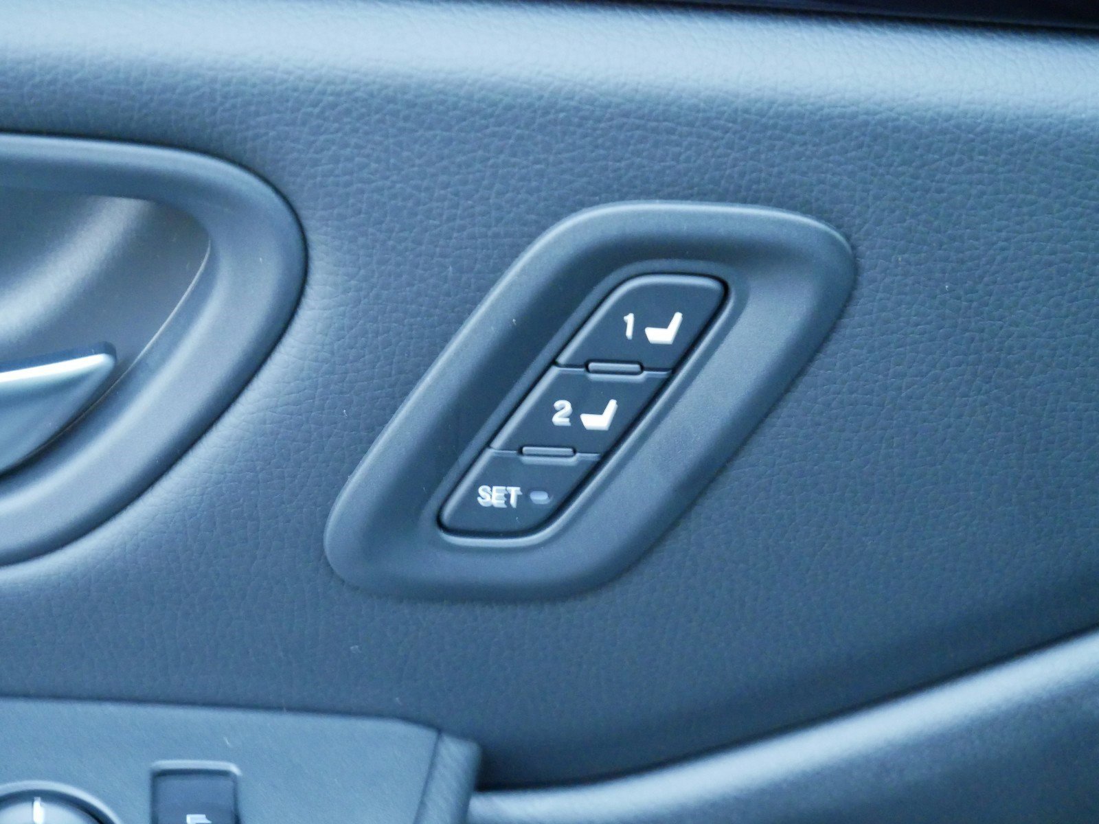 2025 Honda Pilot Touring photo 15