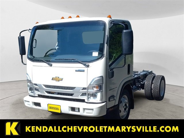 2025 Chevrolet Low Cab Forward Base's photo