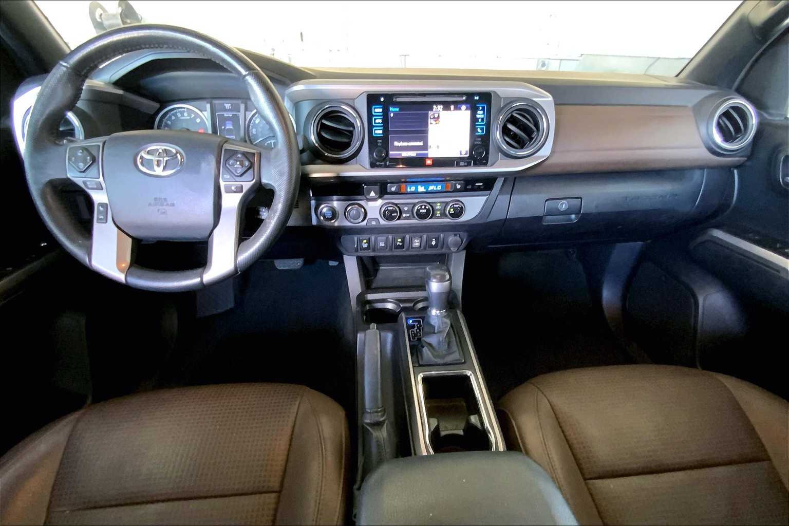 2016 Toyota Tacoma Limited 4x4 Double Cab V6 photo 14