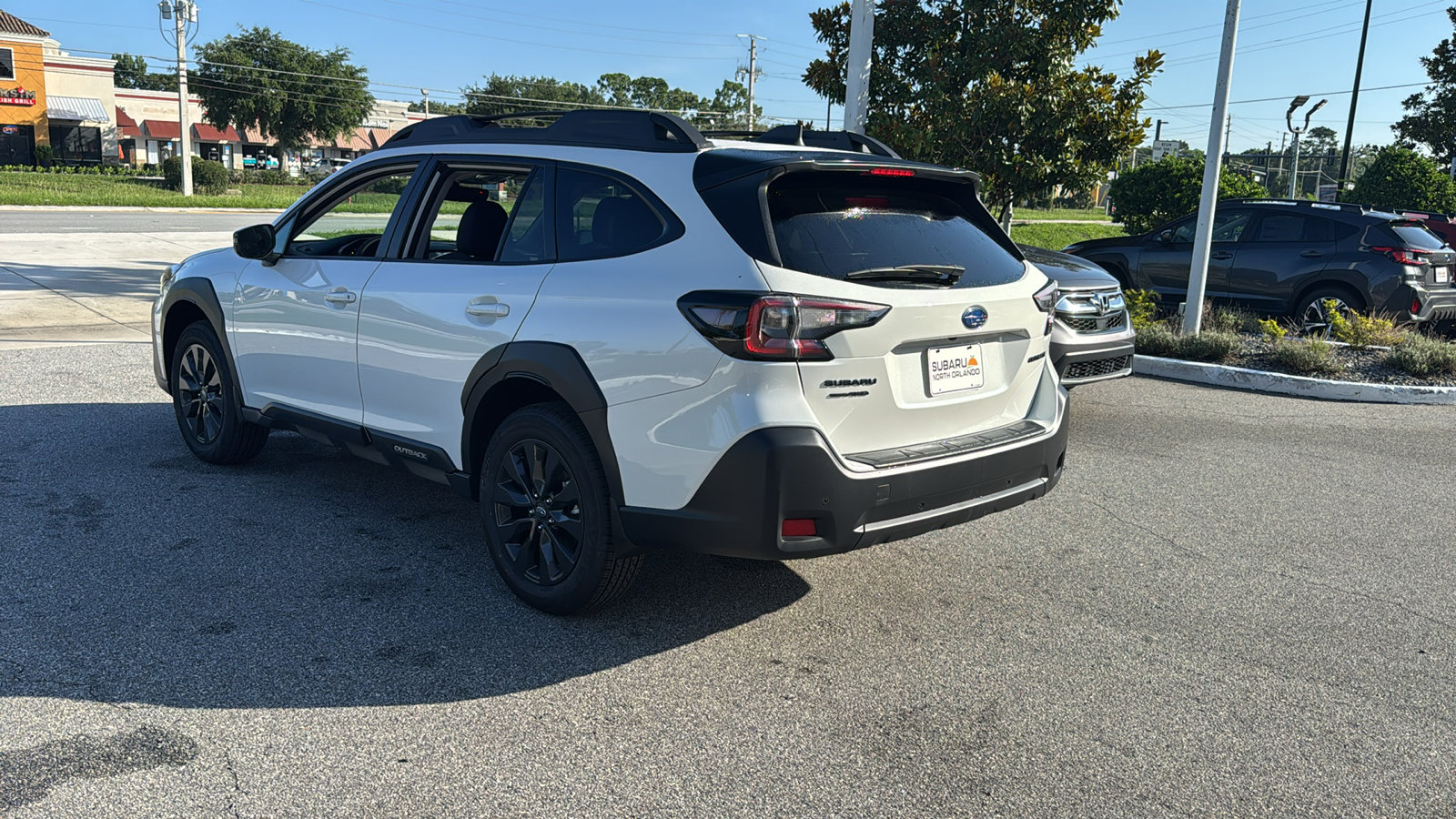 2025 Subaru Outback Onyx Edition photo 4