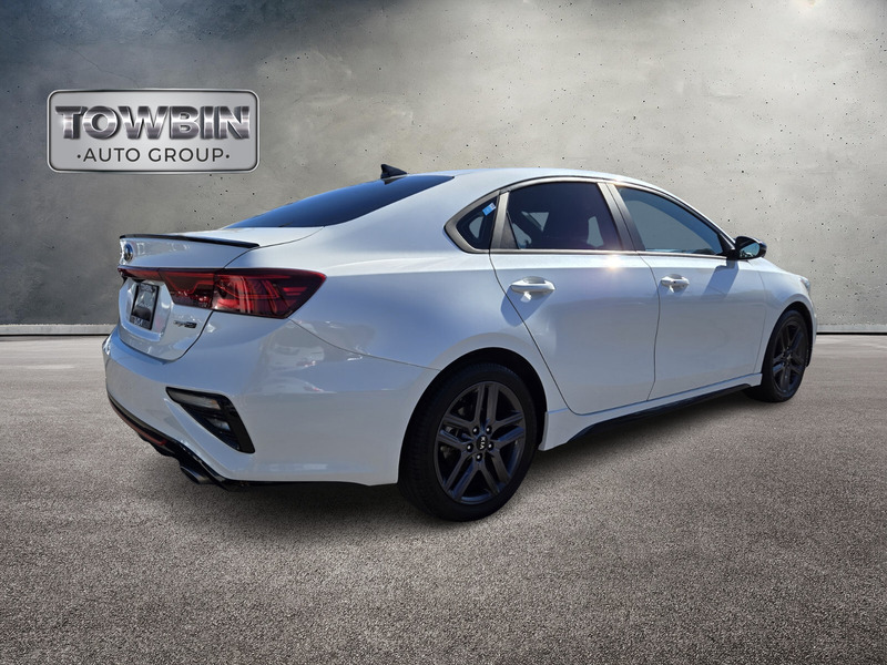 2021 Kia Forte GT-Line photo 4