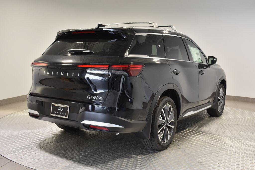 2026 Infiniti QX60 Luxe AWD photo 3
