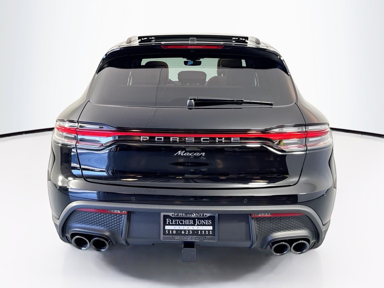 2025 Porsche Macan T photo 23