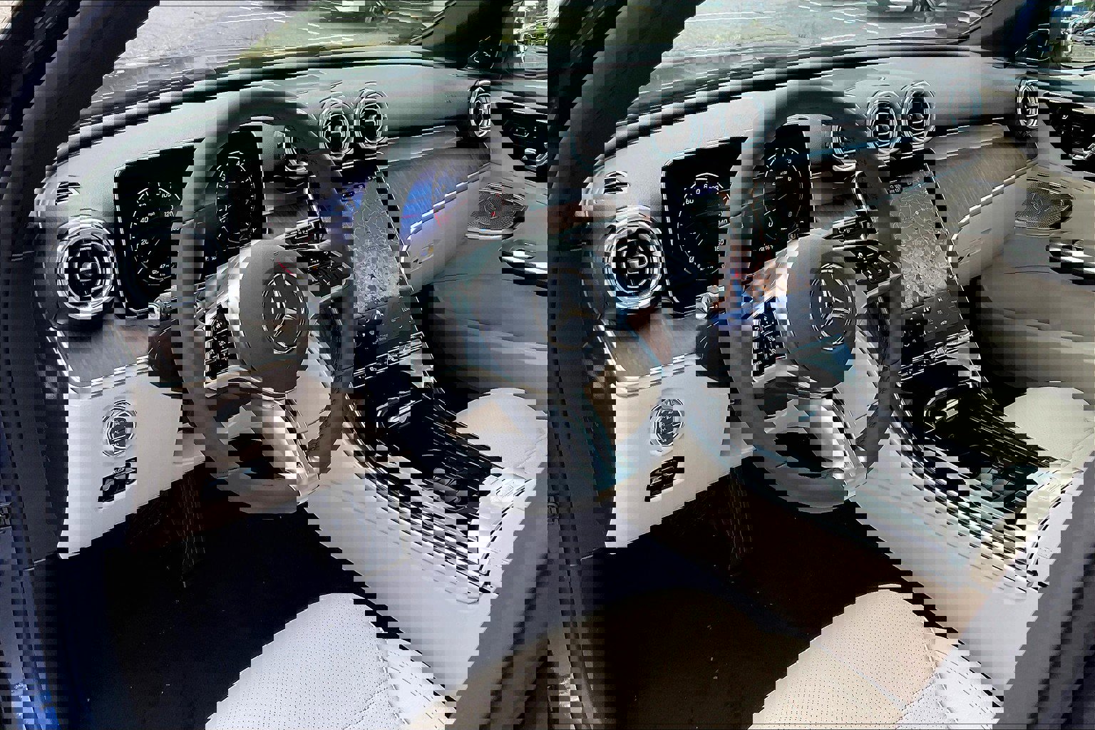 2025 Mercedes Benz C 300 4MATIC photo 6