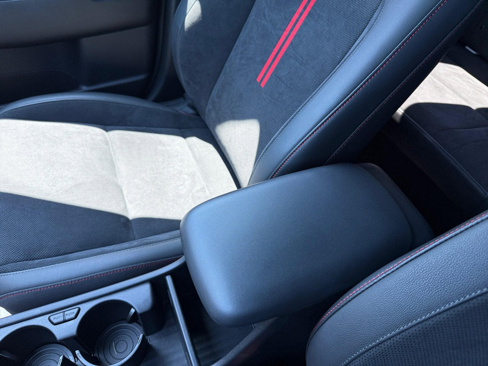 2024 Hyundai Kona N Line photo 13