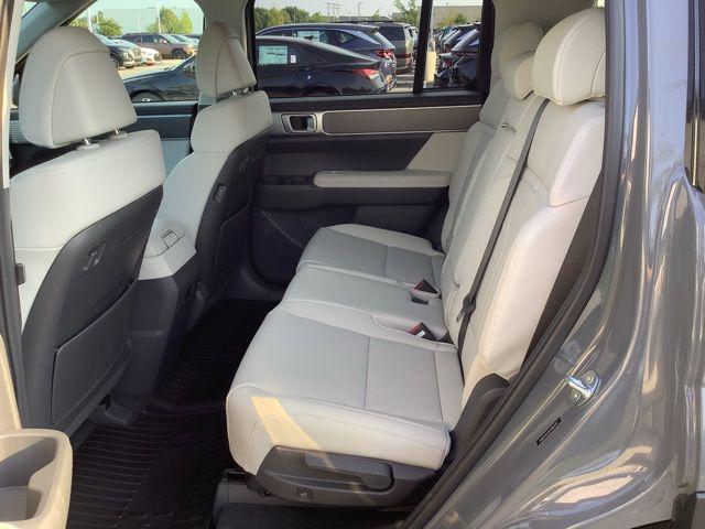 2026 Hyundai Santa Fe SEL photo 5