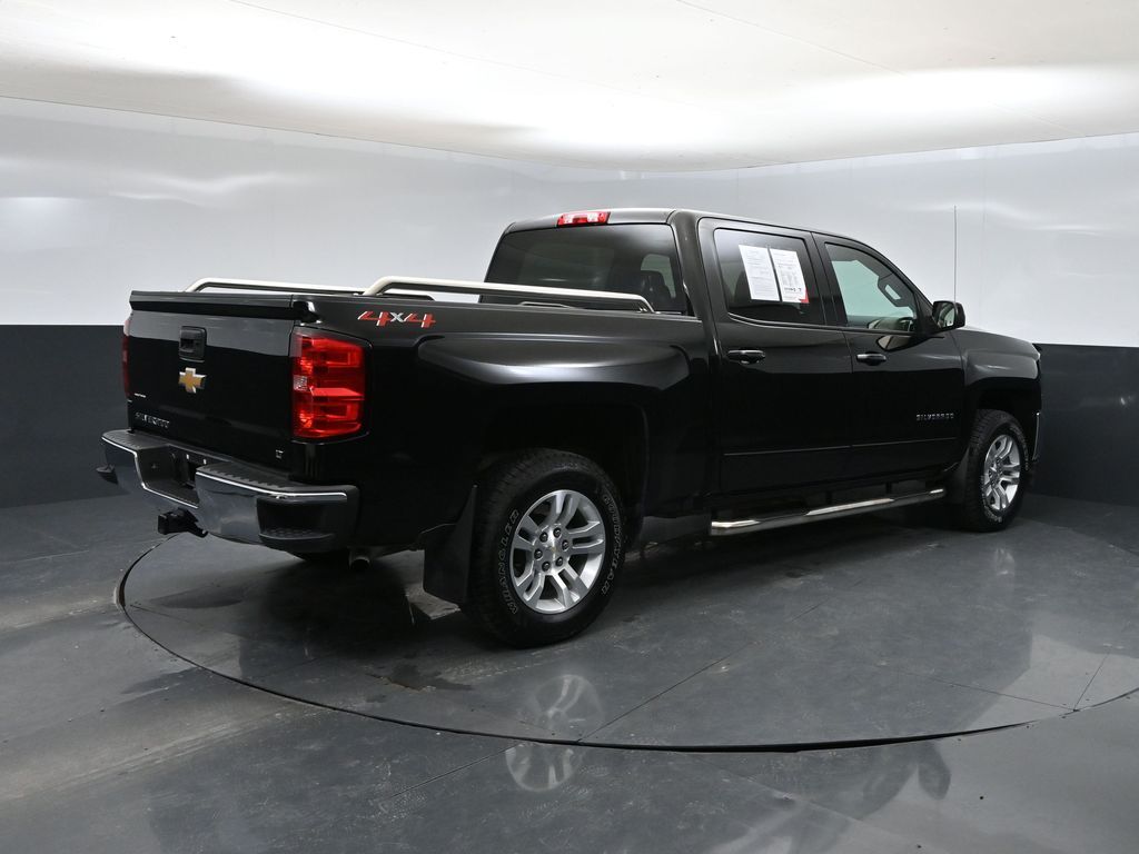 Used 2018 Chevrolet Silverado 1500 LT with VIN 3GCUKREC4JG465221 for sale in McPherson, KS