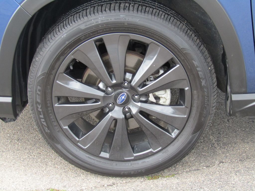 2022 Subaru Ascent Onyx Edition photo 4