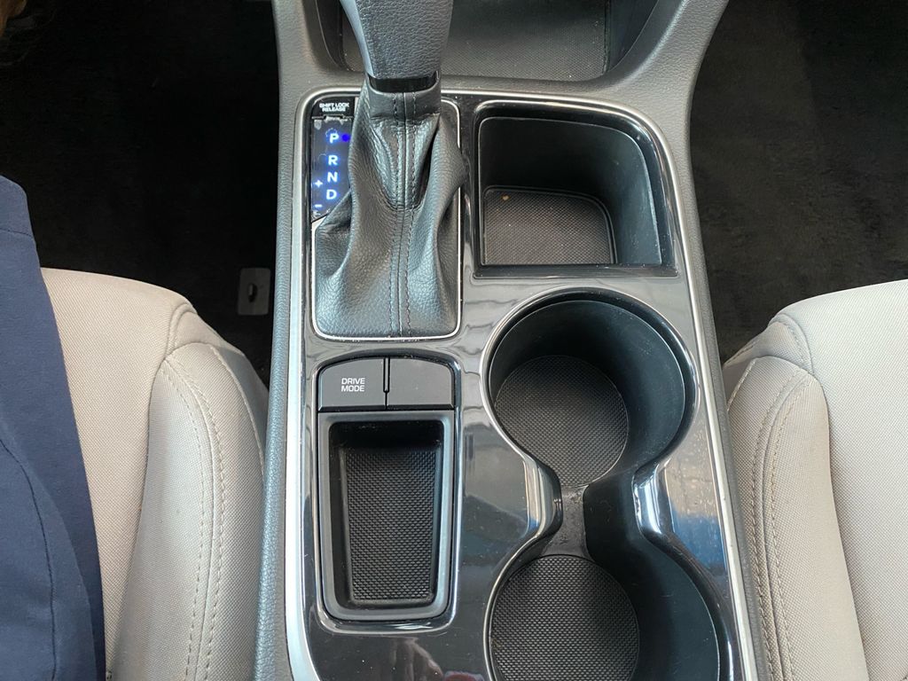 2019 Hyundai Sonata SE photo 20