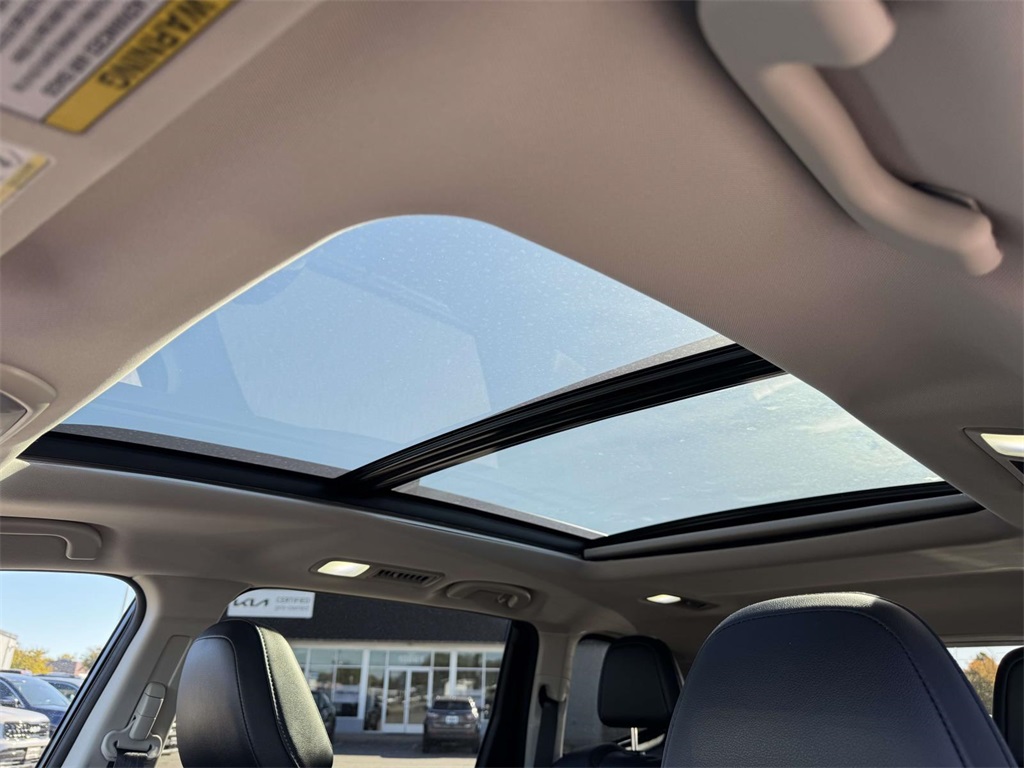 2023 Subaru Ascent Limited photo 4