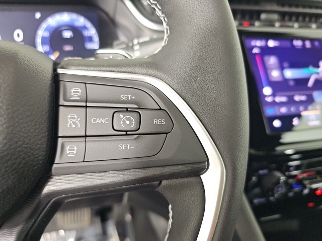 2025 Jeep Grand Cherokee Laredo X photo 13