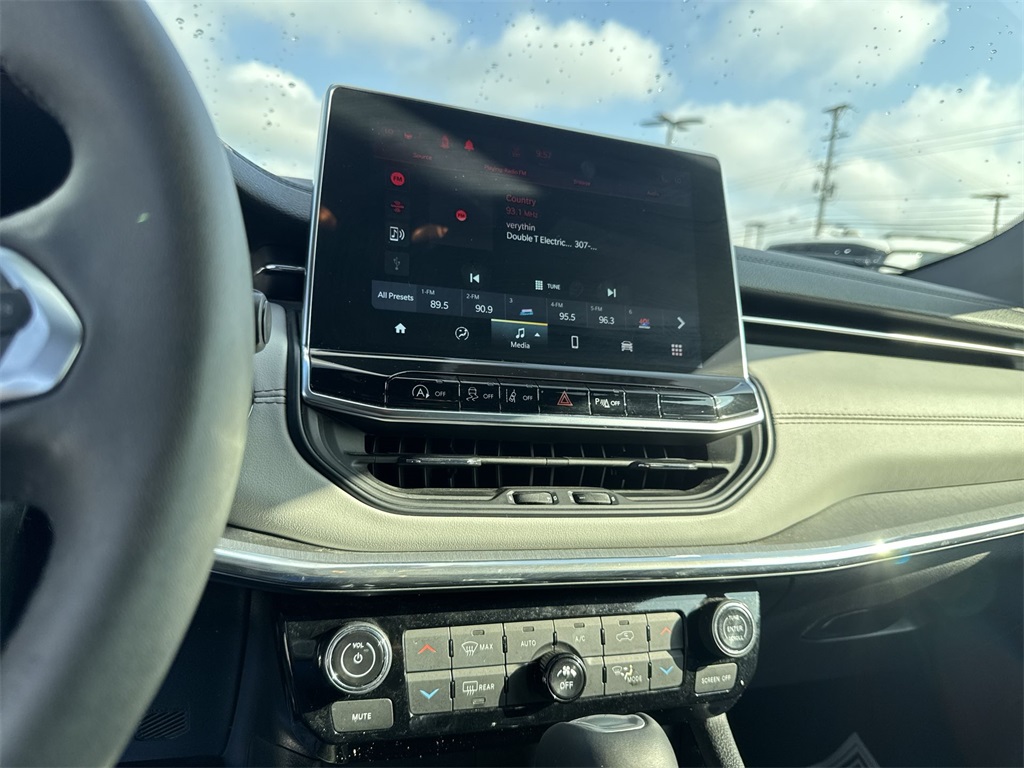 2024 Jeep Compass Limited photo 21