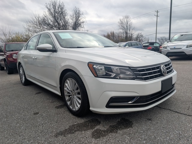 2016 Volkswagen Passat SE