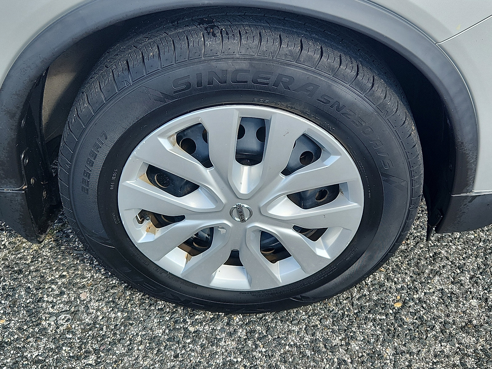 2017 Nissan Rogue S photo 8