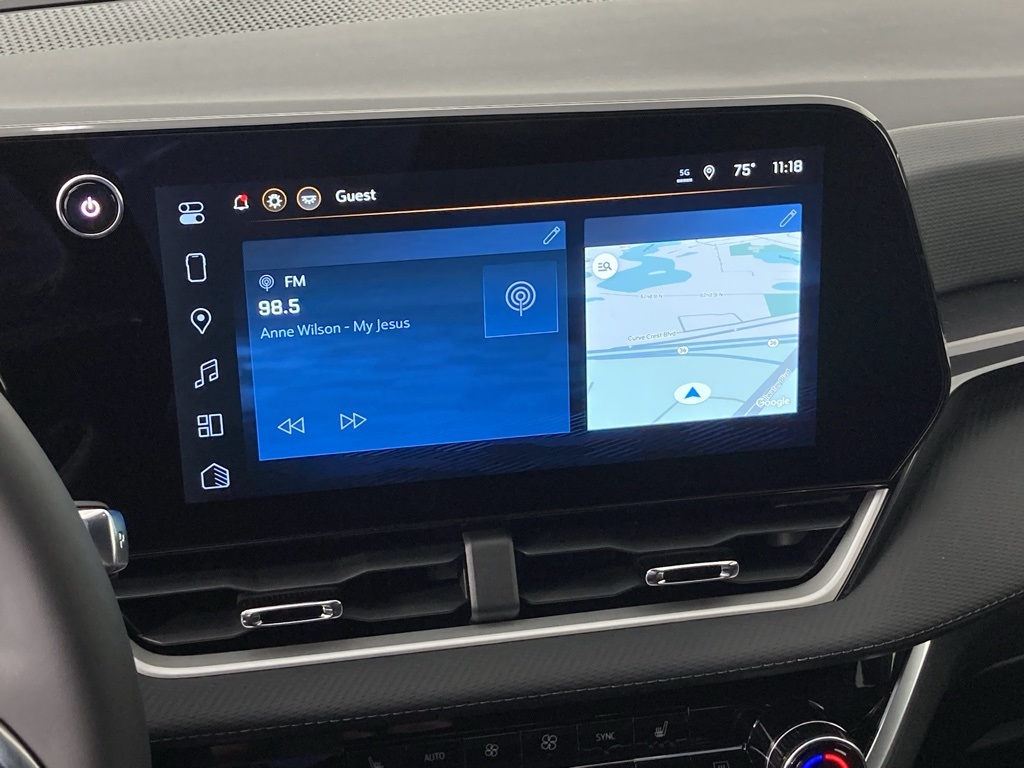 2026 Chevrolet Equinox photo 3