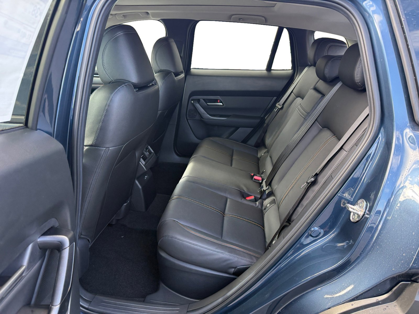 2025 Mazda CX-50 Premium photo 16