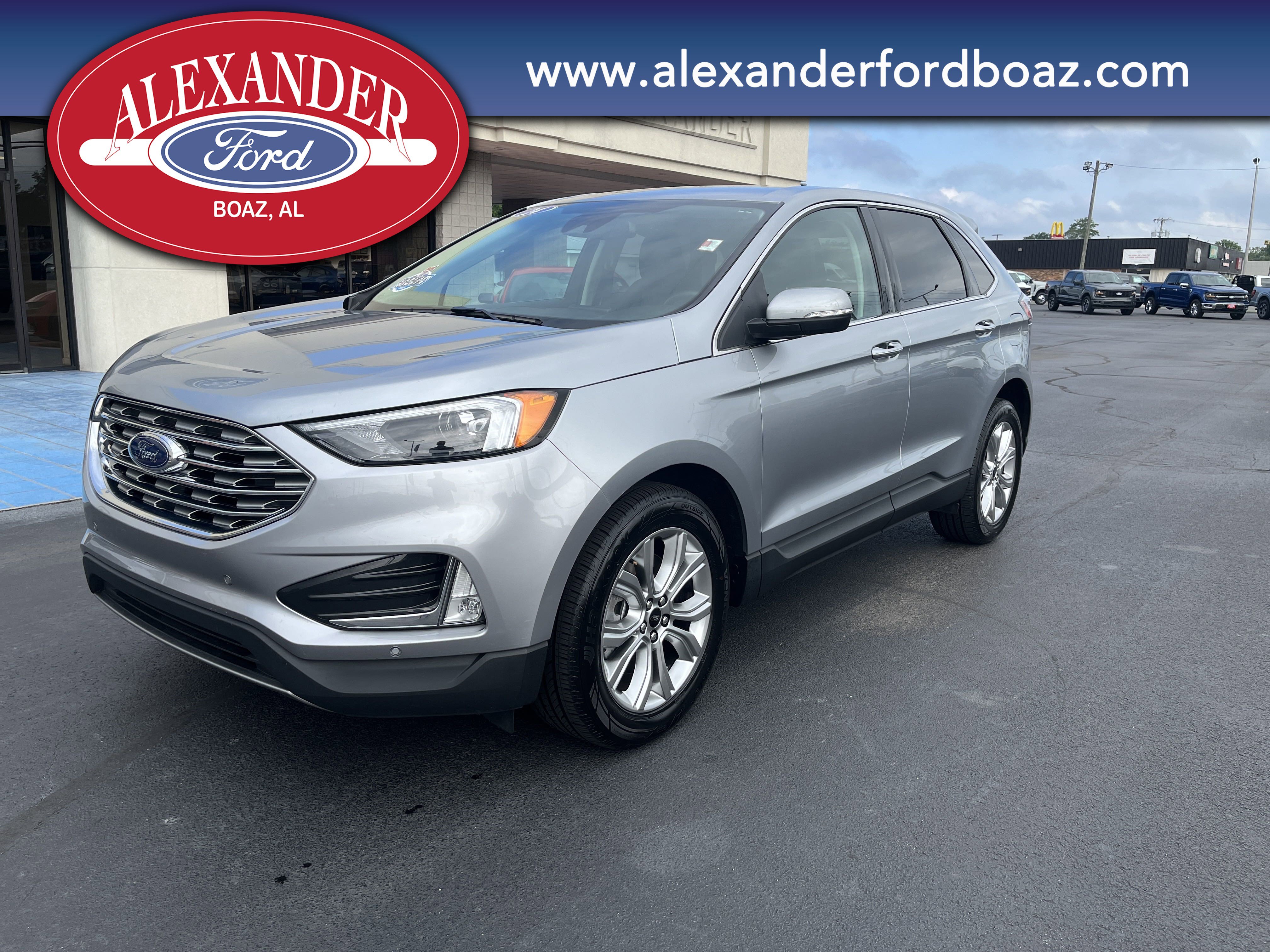 2024 Ford Edge Titanium's photo