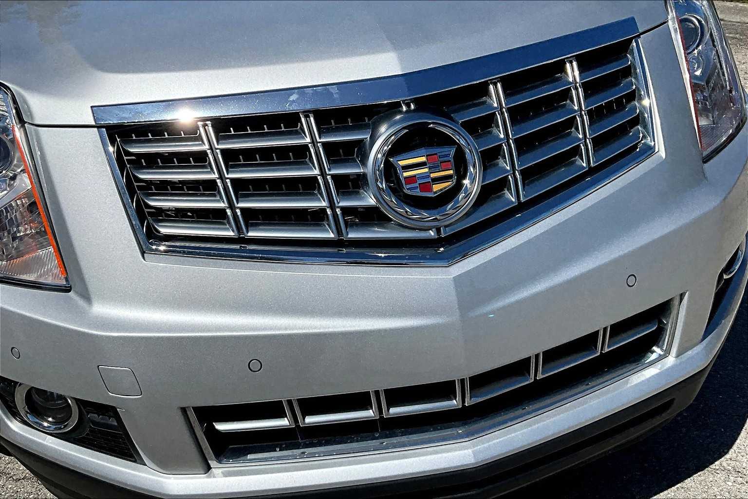 2015 Cadillac SRX Performance photo 29