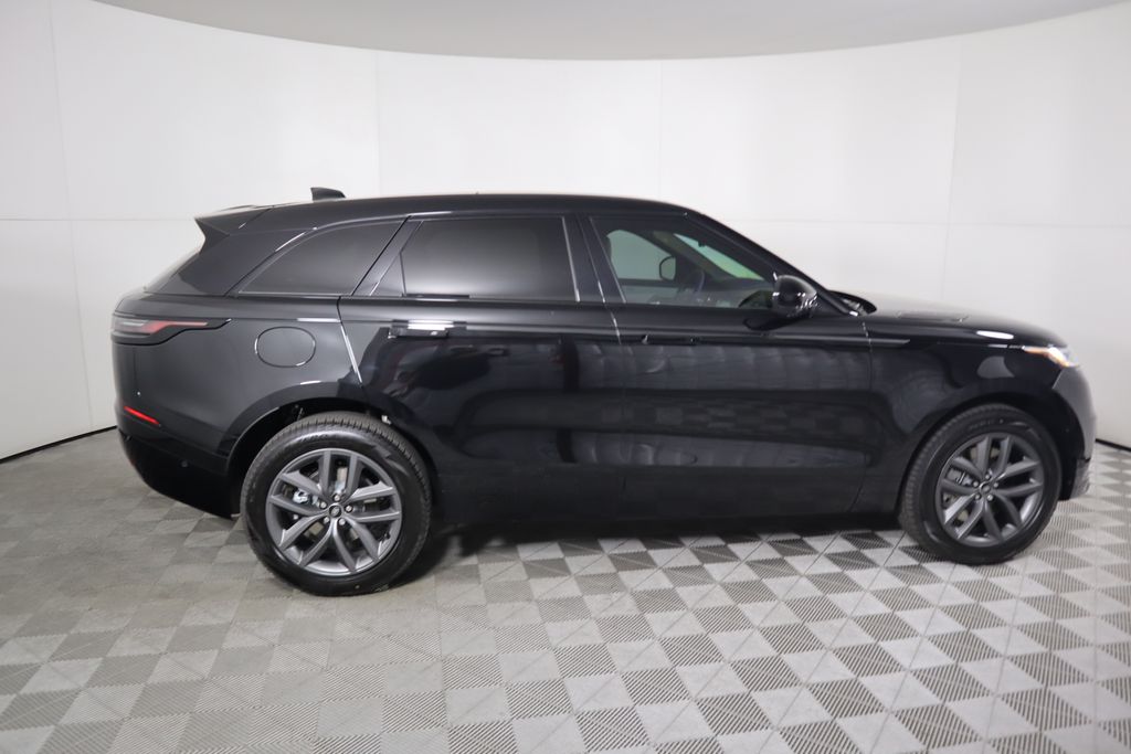 2026 Land Rover Range Rover Velar SE photo 4