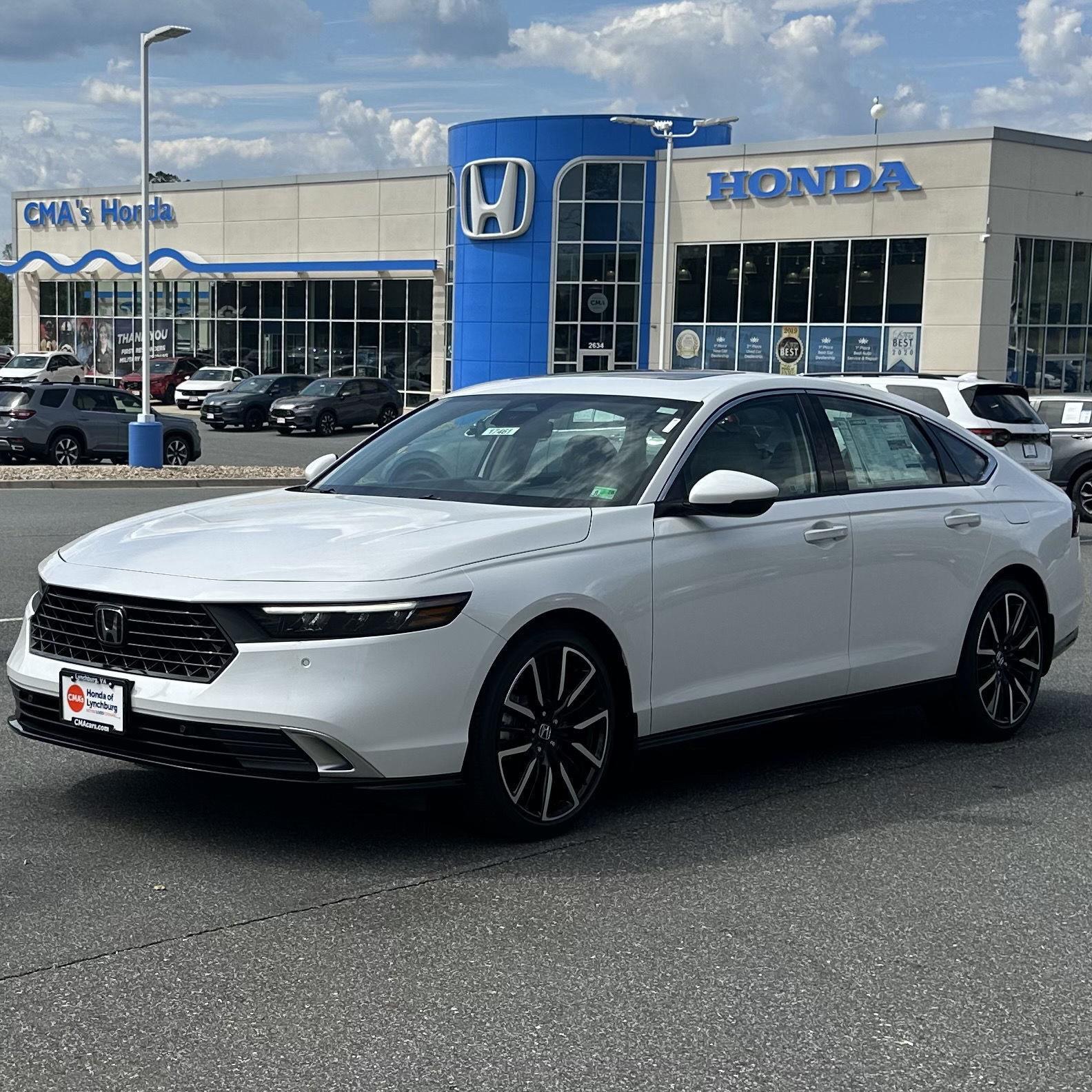 2025 Honda Accord Hybrid Touring's photo