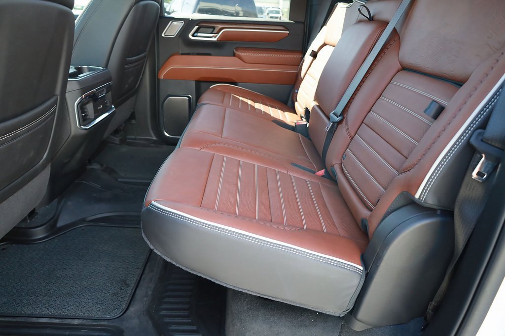 2025 Gmc Sierra 3500 HD Denali Ultimate photo 13