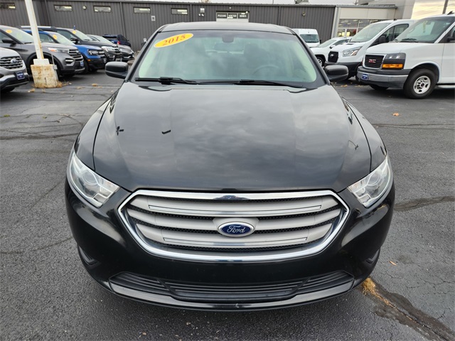 Used 2015 Ford Taurus SE with VIN 1FAHP2D98FG160023 for sale in Harvard, IL