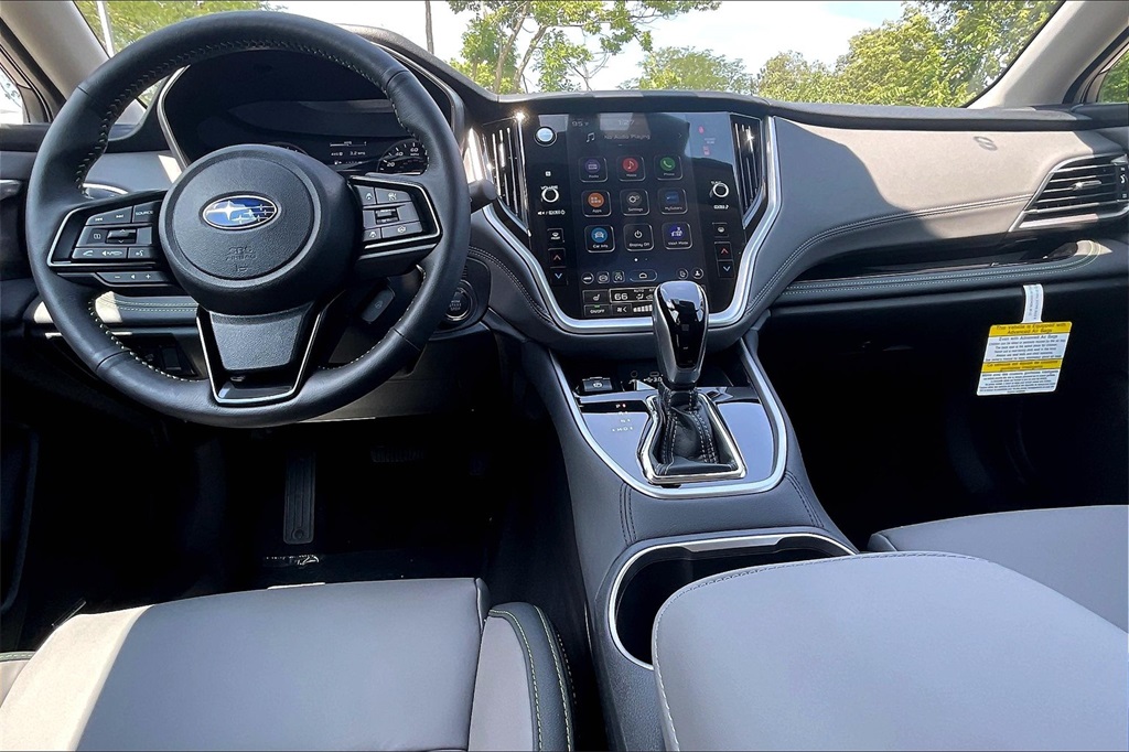 2025 Subaru Outback Onyx Edition photo 2