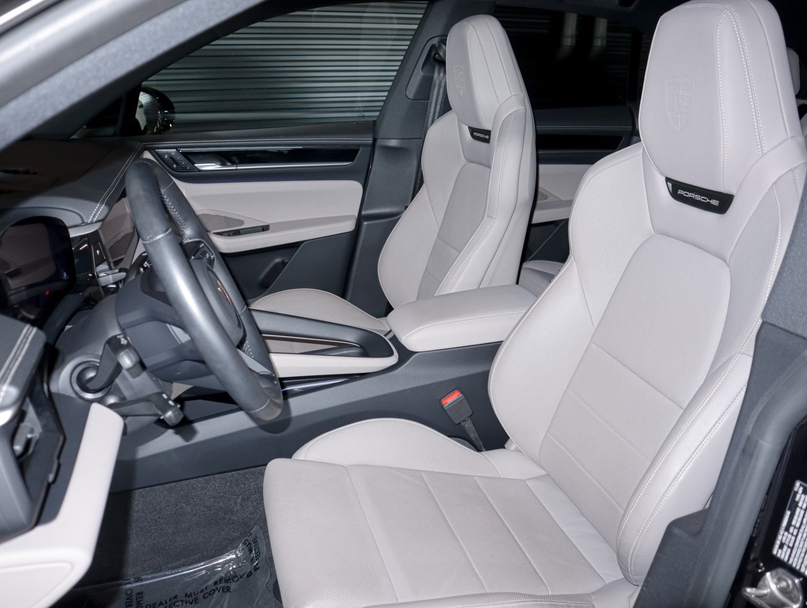 2025 Porsche Macan Electric photo 5