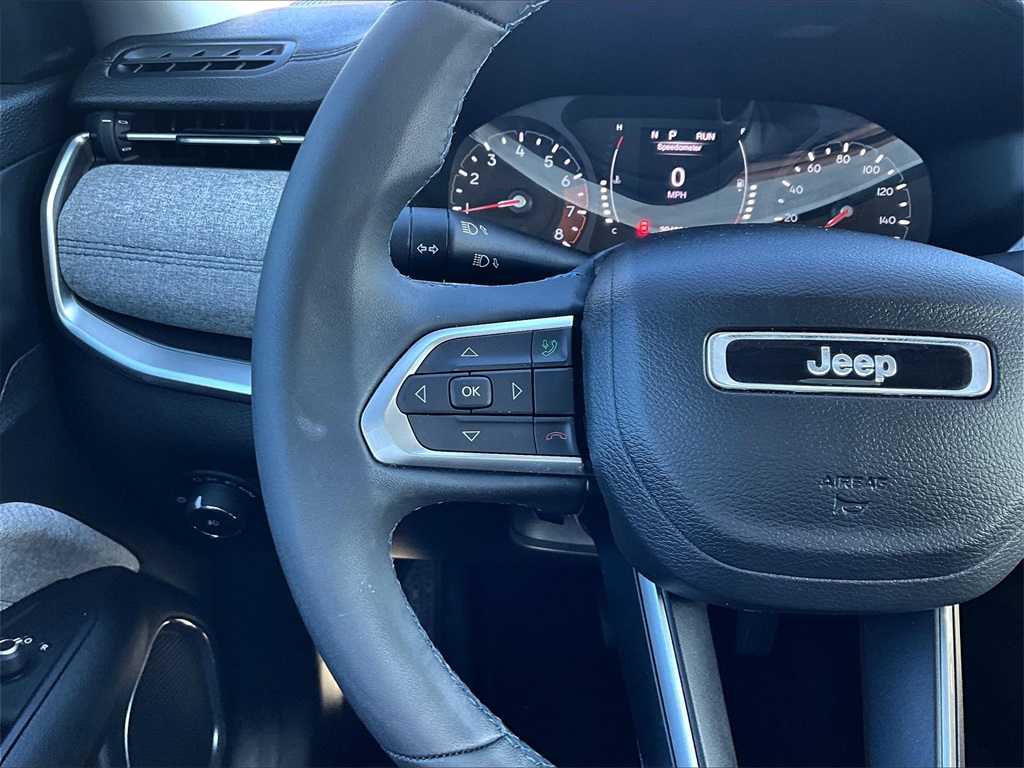 2022 Jeep Compass Latitude photo 22