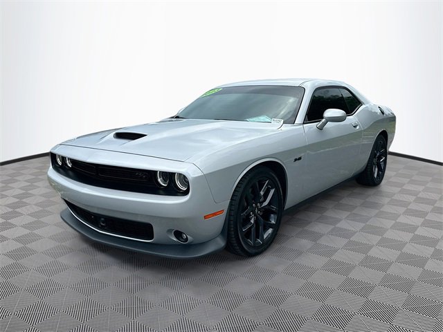 2023 Dodge Challenger R/T photo 3