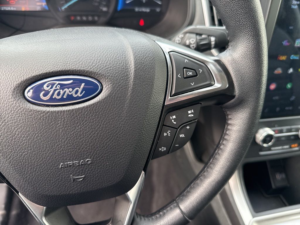 2024 Ford Edge SEL photo 22