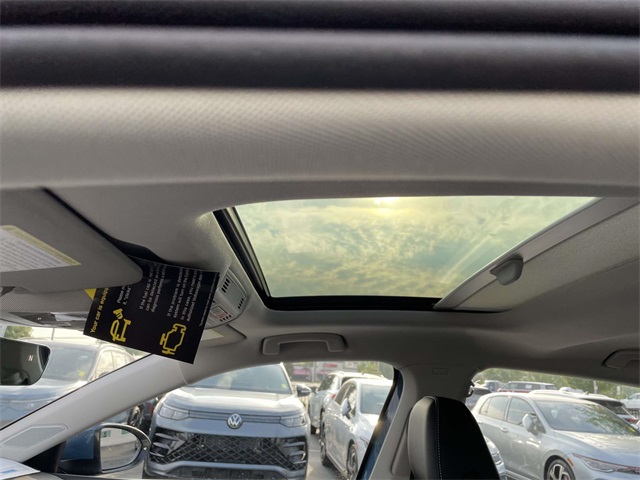 2025 Volkswagen Jetta 1.5T SEL photo 14