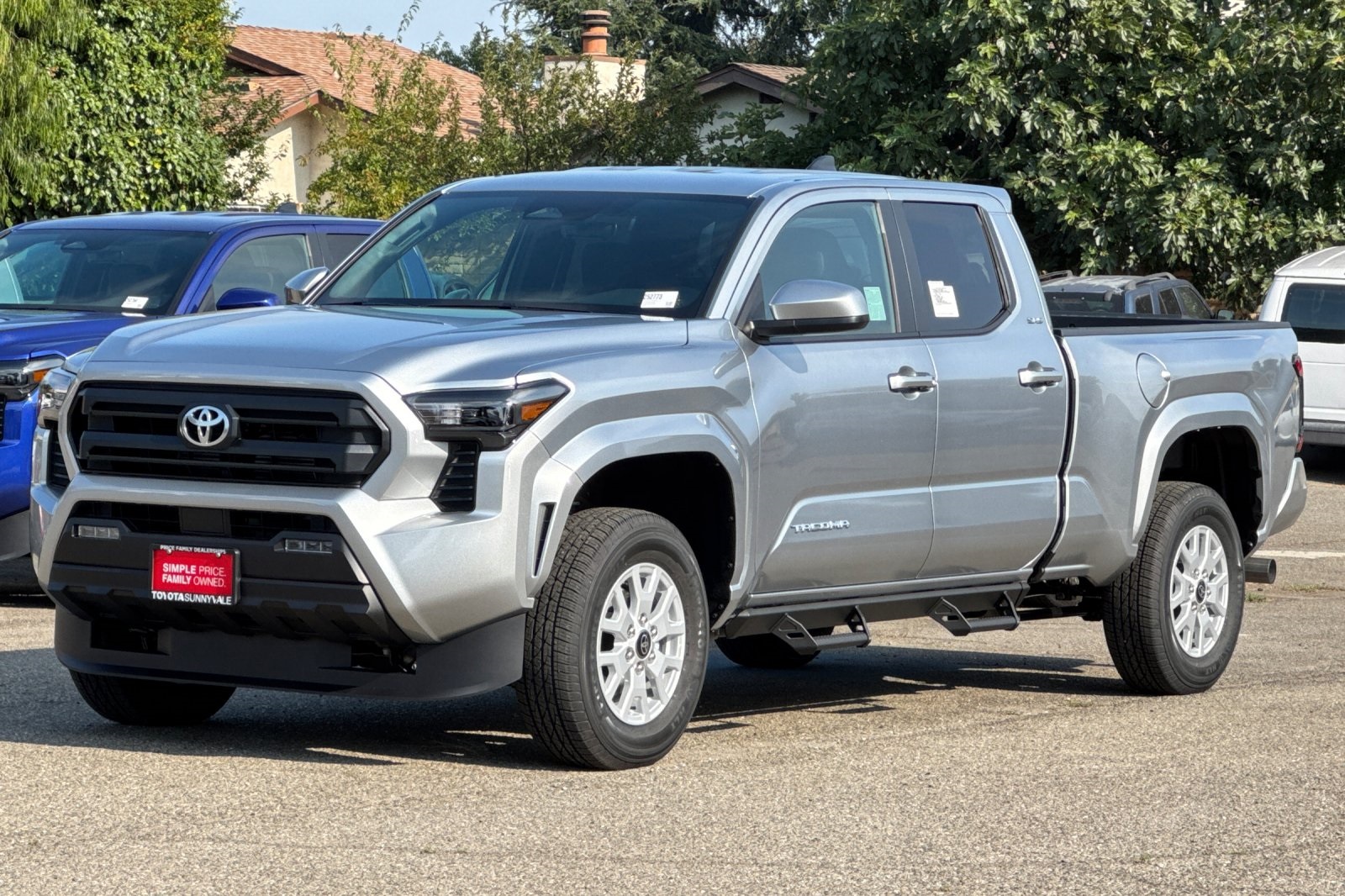 2025 Toyota Tacoma SR5 photo 2