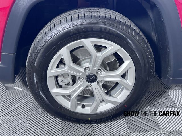 2025 Jeep Compass Latitude photo 11