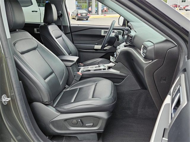 2022 Ford Explorer XLT photo 15