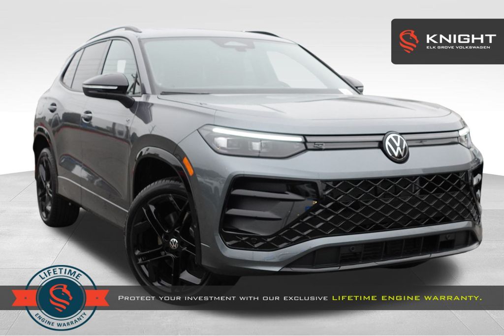 2026 Volkswagen Tiguan SE R-LINE BLACK's photo