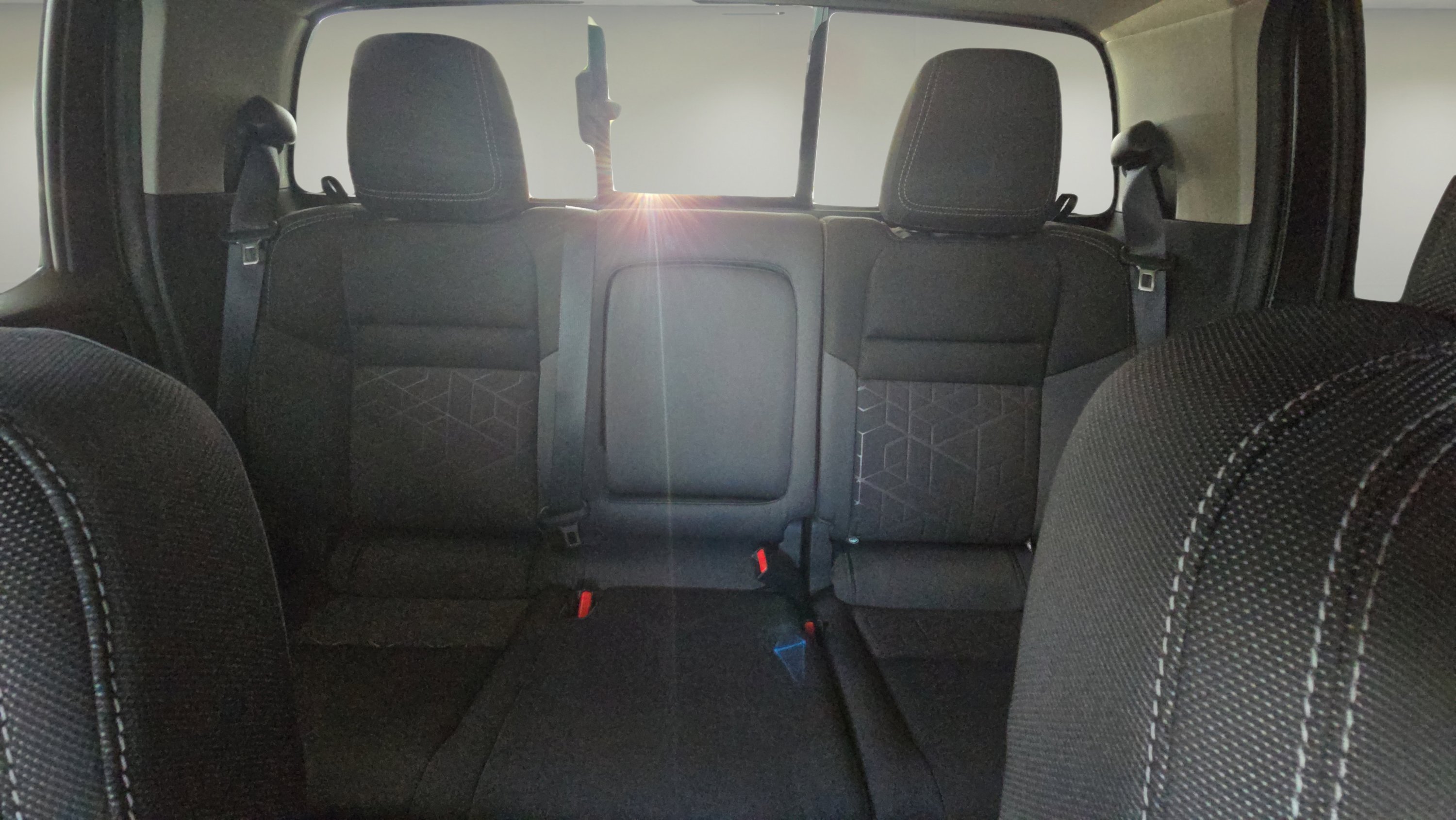 2025 Nissan Frontier SV photo 11