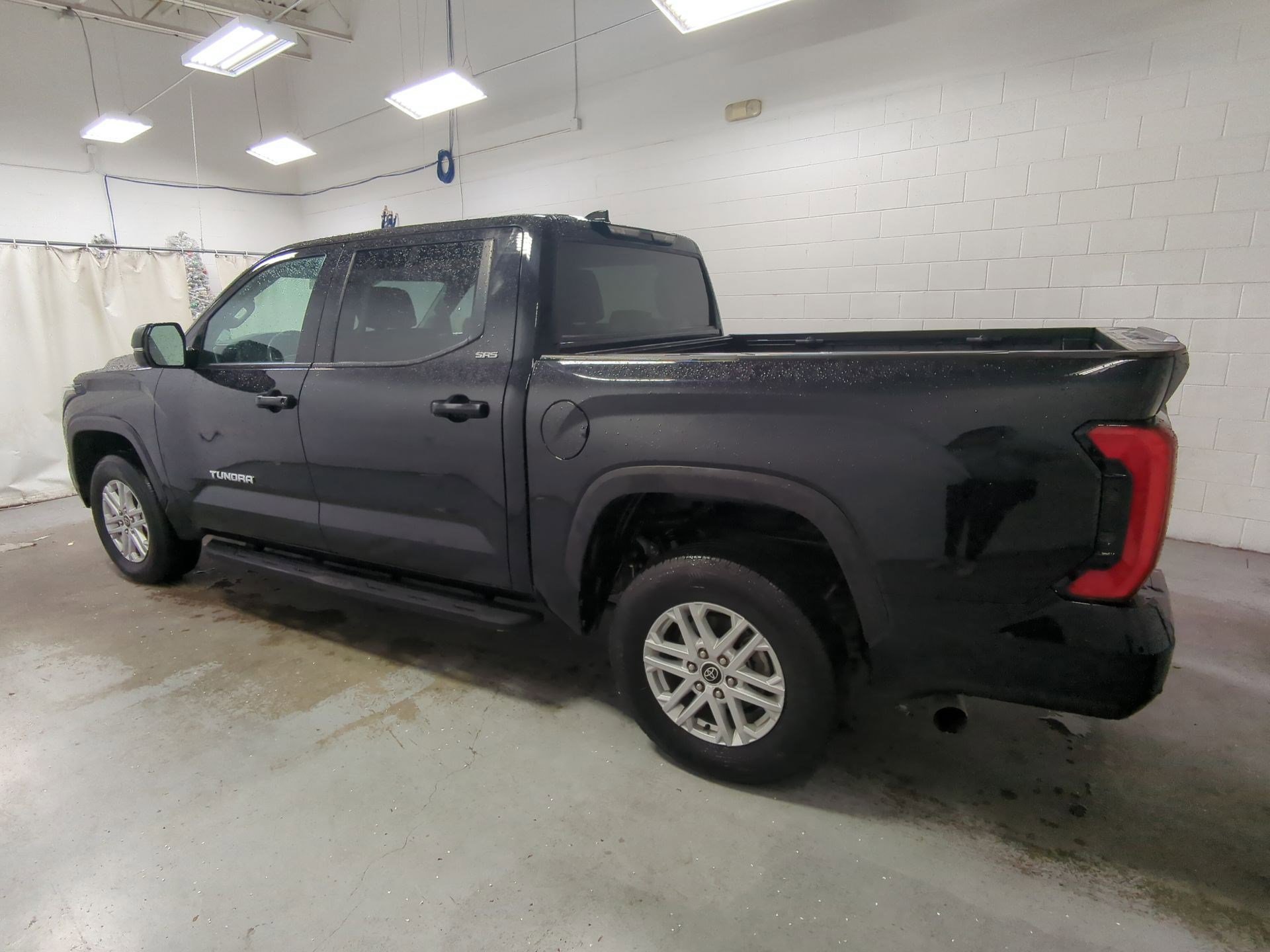 2023 Toyota Tundra SR5 photo 6