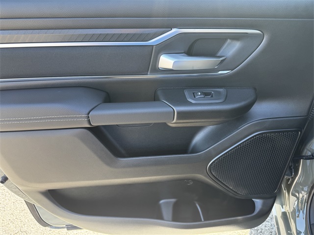 2025 Ram 1500 Big Horn photo 16