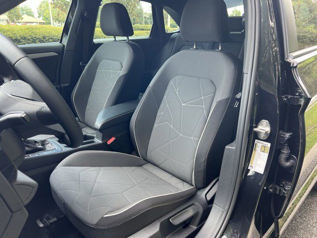 2025 Volkswagen Jetta 1.5T Sport photo 3